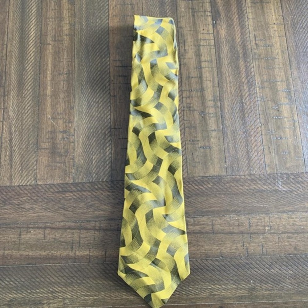 Vintage Superbra Men's NeckTie‎ Yellow Grey Swirl Dacron Designer Retro Casual